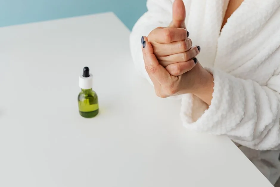 Cómo se aplica un aceite facial: cantidad, gesto y momento